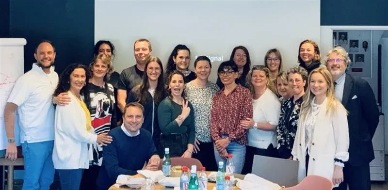 Team von Becker & Associés bei der Arbeit